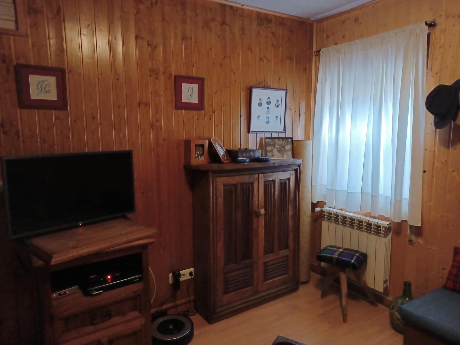 7 bedroom Villa for sale in Cangas del Narcea - € 229,000 (Ref: 9948091)