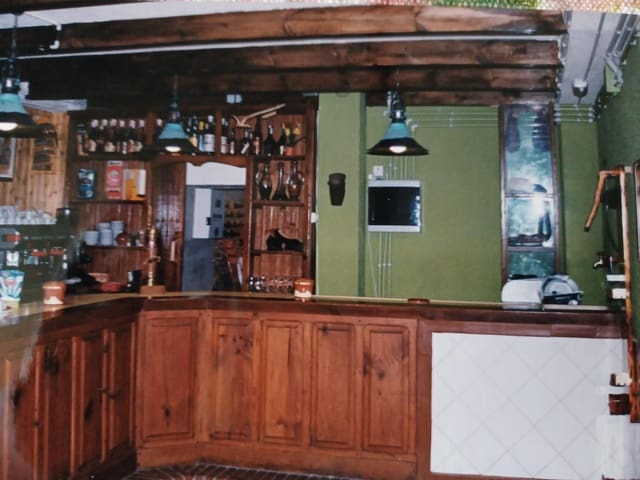 7 bedroom Villa for sale in Cangas del Narcea - € 229,000 (Ref: 9948091)