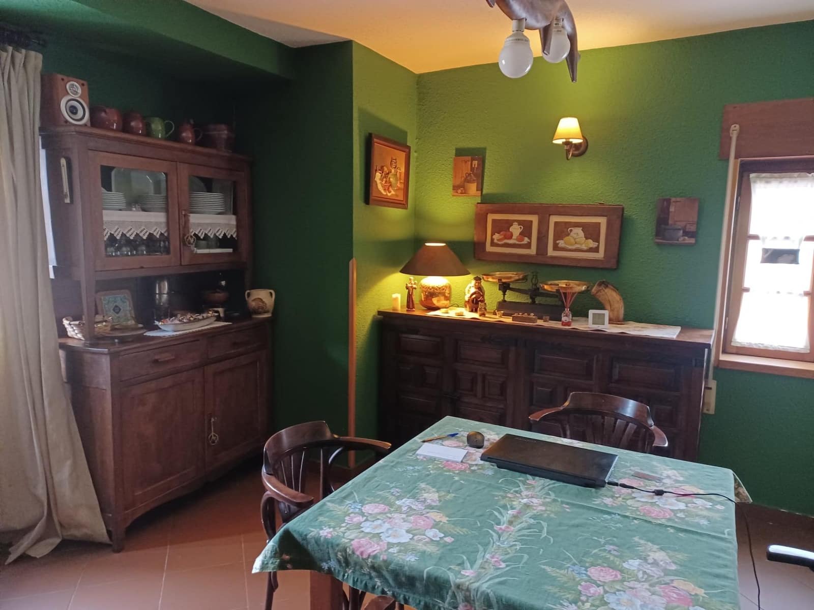 7 bedroom Villa for sale in Cangas del Narcea - € 229,000 (Ref: 9948091)