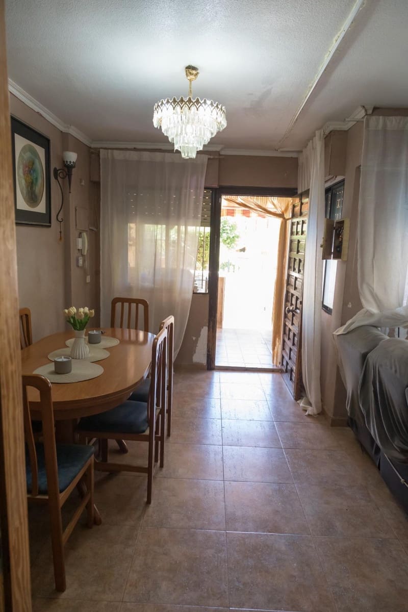 3 sovrum Radhus till salu i San Vicente / Sant Vicent del Raspeig med pool - 375 000 € (Ref: 9949970)
