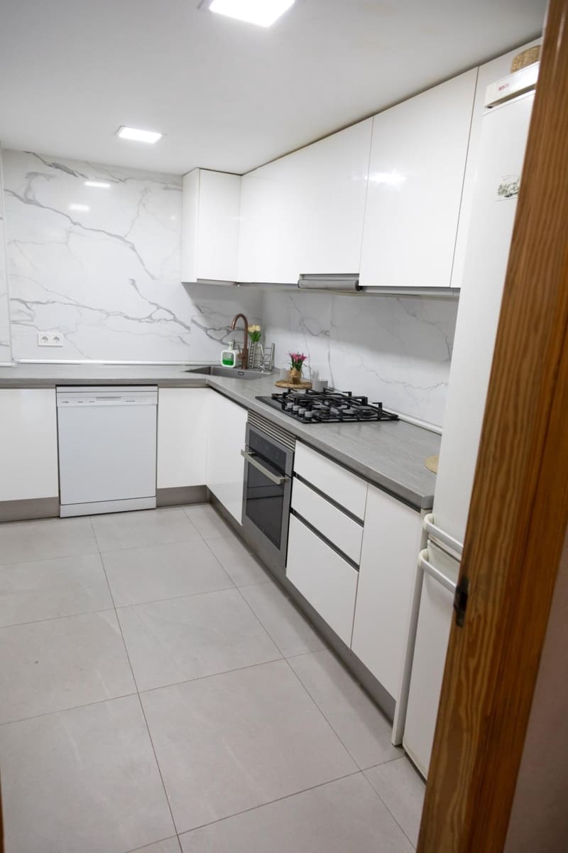 3 sovrum Radhus till salu i San Vicente / Sant Vicent del Raspeig med pool - 375 000 € (Ref: 9949970)