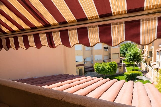 3 sovrum Radhus till salu i San Vicente / Sant Vicent del Raspeig med pool - 375 000 € (Ref: 9949970)