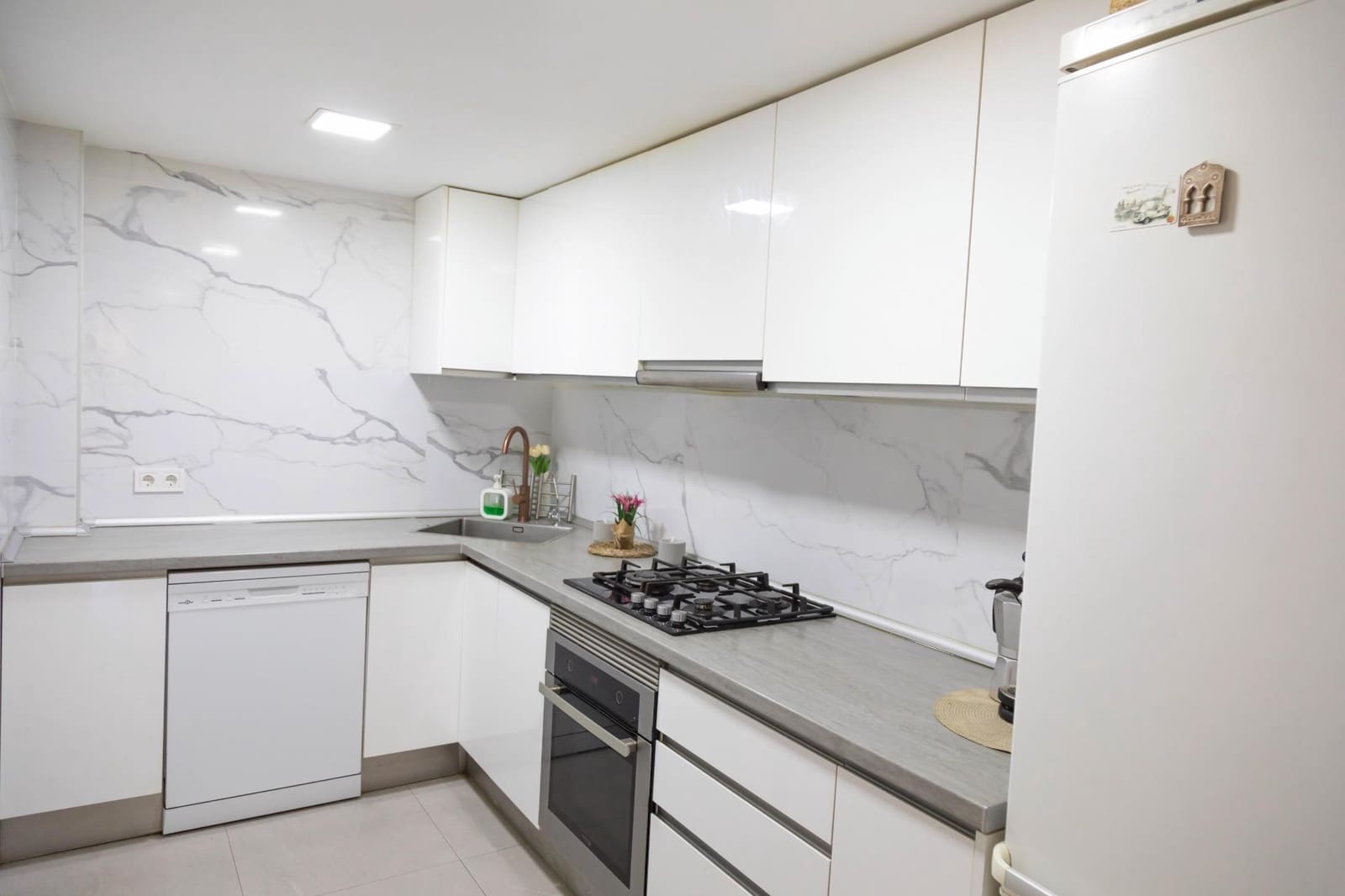 3 sovrum Radhus till salu i San Vicente / Sant Vicent del Raspeig med pool - 375 000 € (Ref: 9949970)