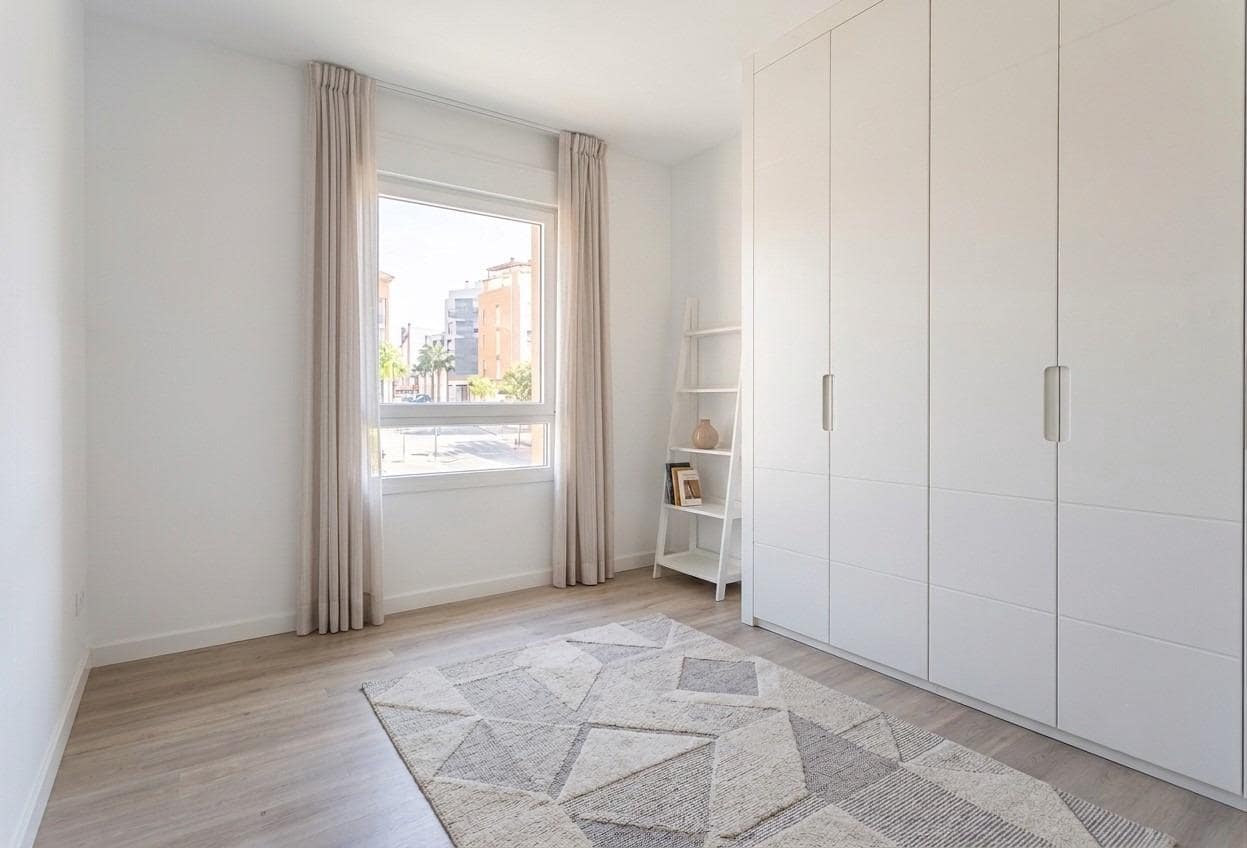 2 bedroom Flat for sale in Santander - € 160,000 (Ref: 9955962)