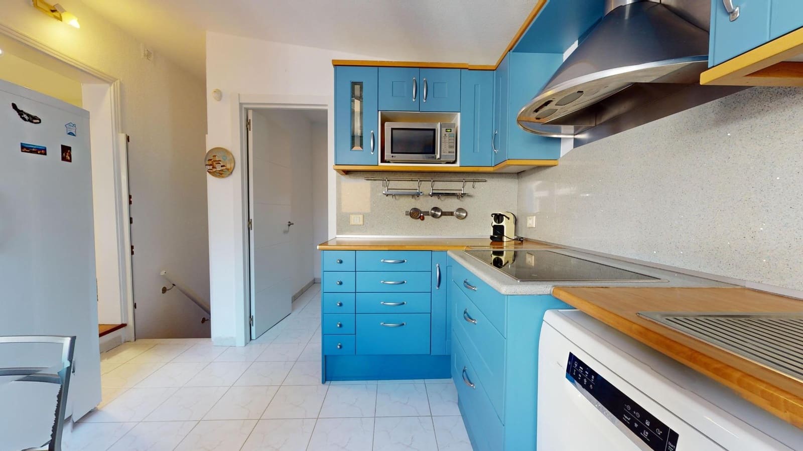 3 soverom Hus til salgs i Telde med svømmebasseng garasje - € 600 000 (Ref: 9955963)