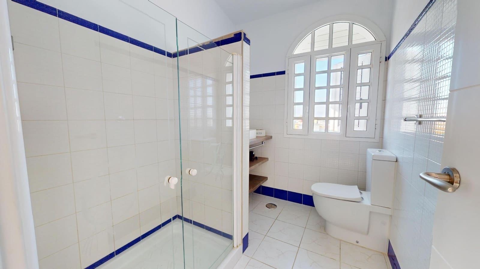 3 soverom Hus til salgs i Telde med svømmebasseng garasje - € 600 000 (Ref: 9955963)