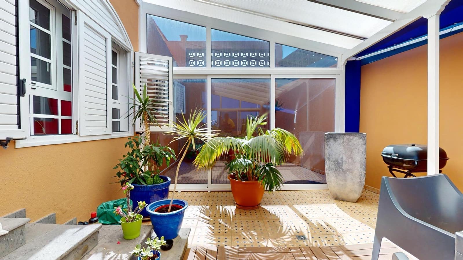3 soverom Hus til salgs i Telde med svømmebasseng garasje - € 600 000 (Ref: 9955963)