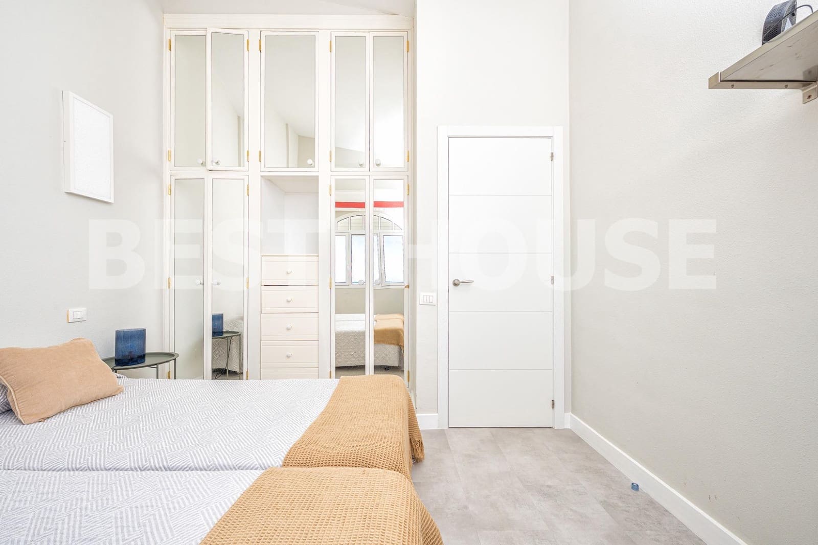 4 bedroom Townhouse for sale in Telde with pool garage - € 590,000 (Ref: 9955963)