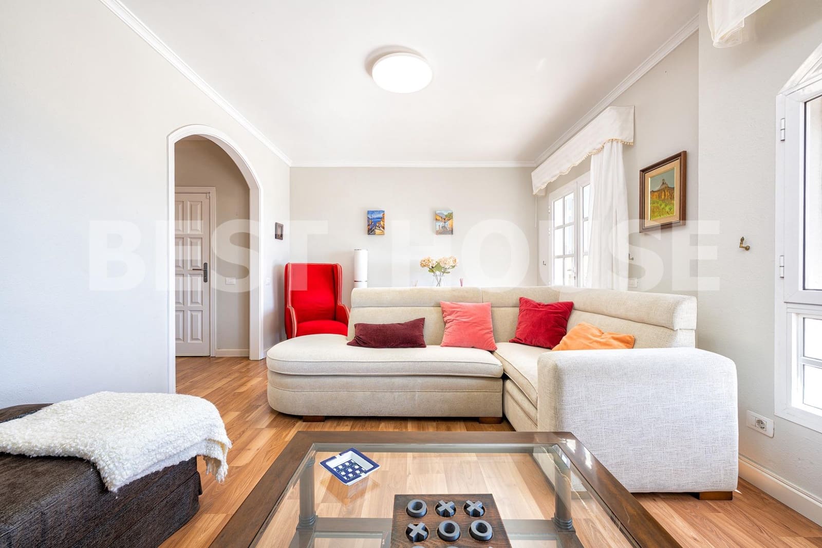 4 bedroom Townhouse for sale in Telde with pool garage - € 590,000 (Ref: 9955963)