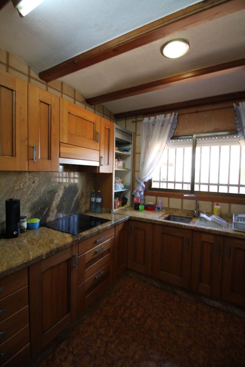 4 bedroom Villa for sale in Murcia city with garage - € 550,000 (Ref: 9955964)
