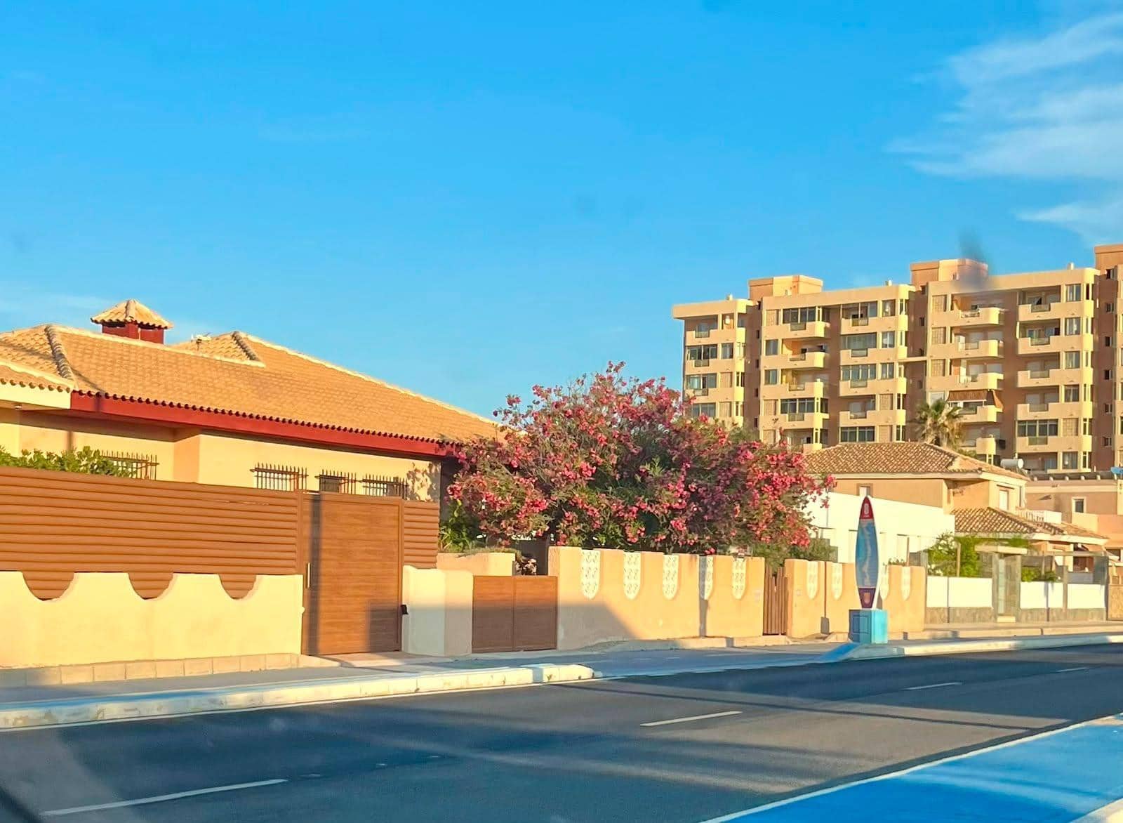 4 bedroom Villa for sale in Murcia city with garage - € 550,000 (Ref: 9955964)