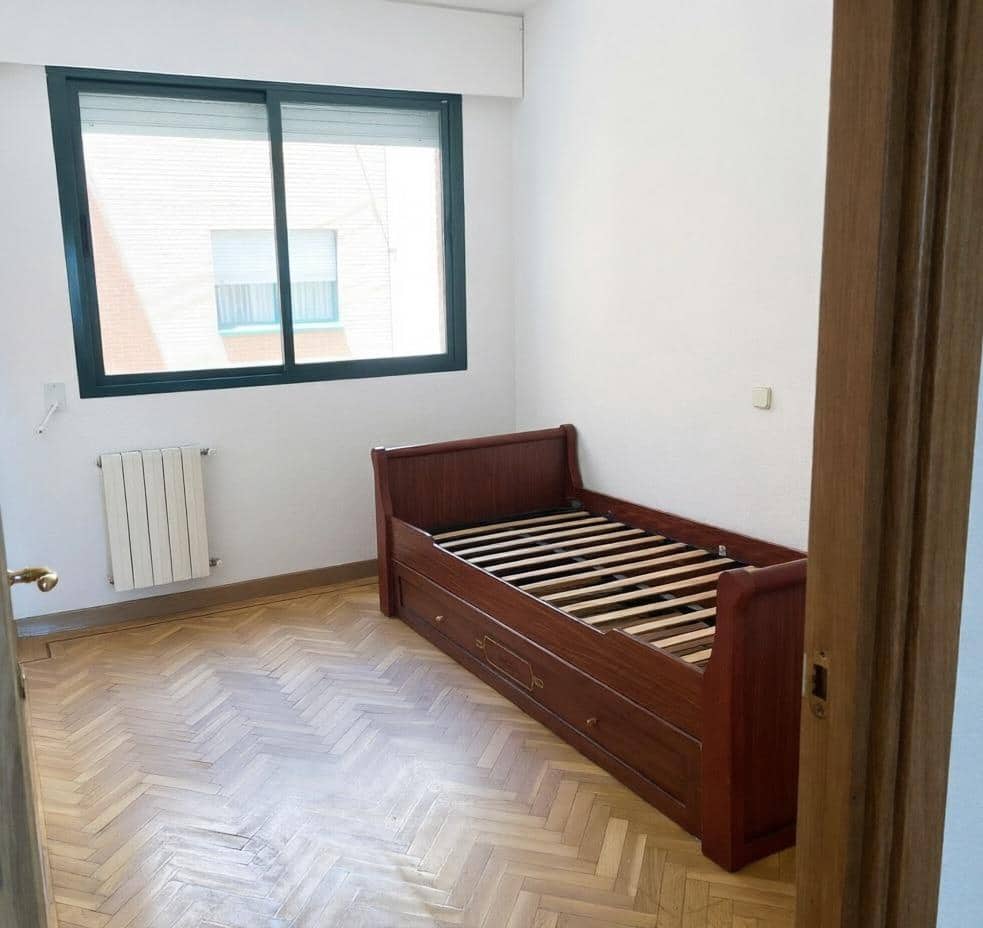 3 makuuhuone Asunto vuokrattavana paikassa Madrid kaupunki mukana uima-altaan 
autotalli - 2 250 € (Ref: 9958117)
