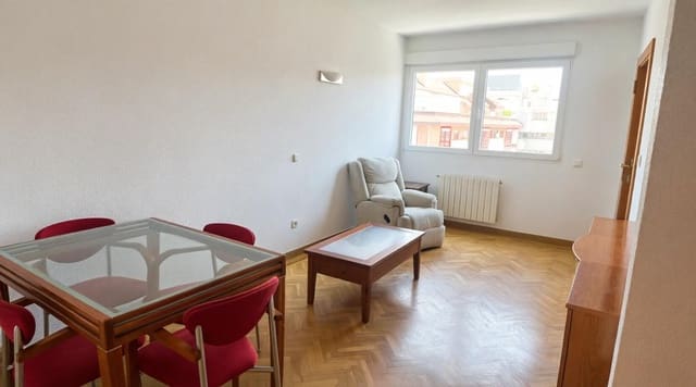 3 soverom Leilighet til leie i Jerónimos, Madrid by med svømmebasseng garasje - € 2 250 (Ref: 9958117)