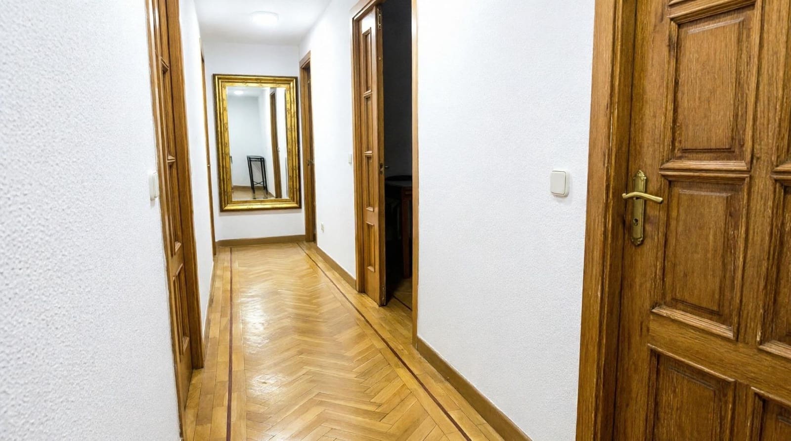 3 makuuhuone Asunto vuokrattavana paikassa Madrid kaupunki mukana uima-altaan 
autotalli - 2 250 € (Ref: 9958117)