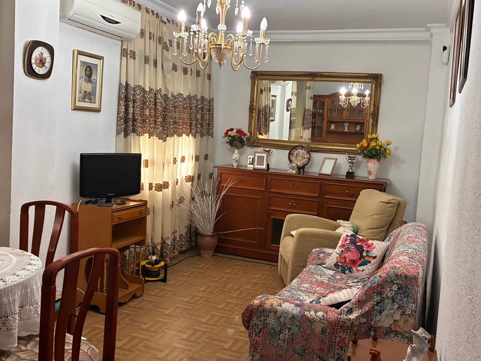 3 bedroom Flat for sale in Jerez de la Frontera - € 125,000 (Ref: 9958119)