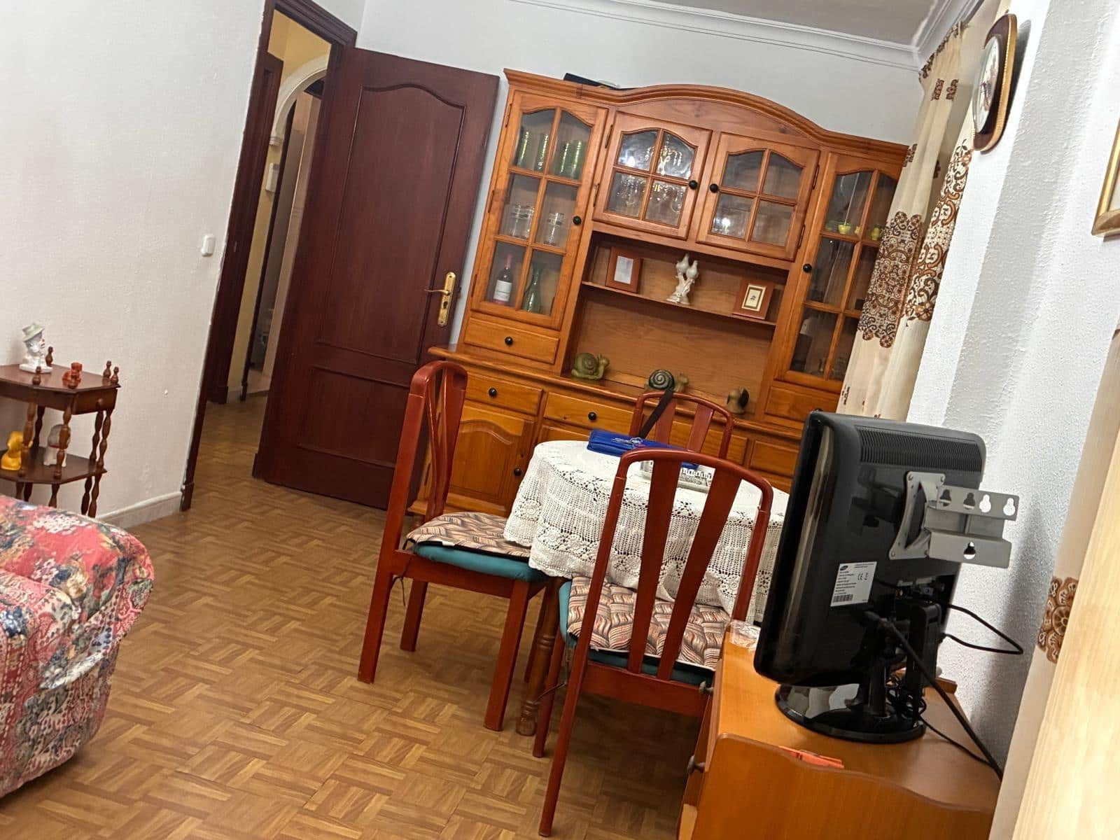 3 bedroom Flat for sale in Jerez de la Frontera - € 125,000 (Ref: 9958119)