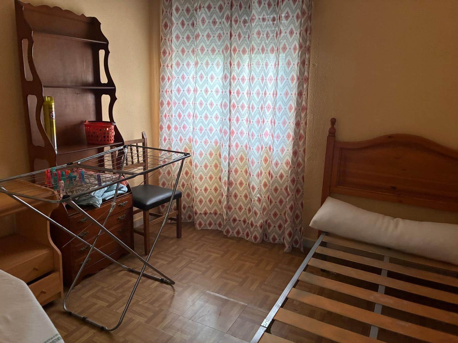 3 bedroom Flat for sale in Jerez de la Frontera - € 125,000 (Ref: 9958119)