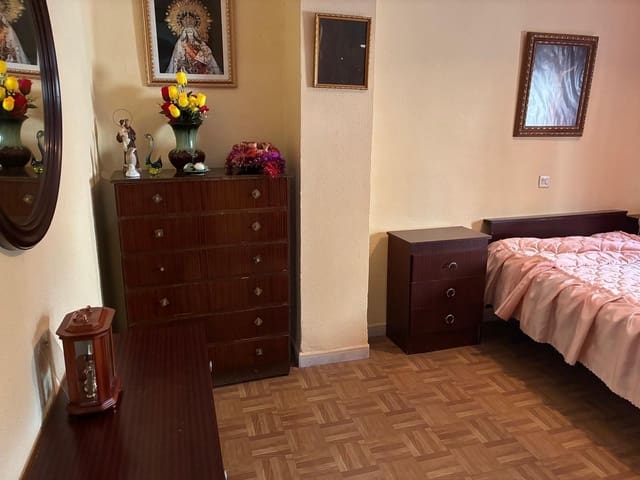 3 quarto Apartamento para venda em Jerez de la Frontera - 125 000 € (Ref: 9958119)