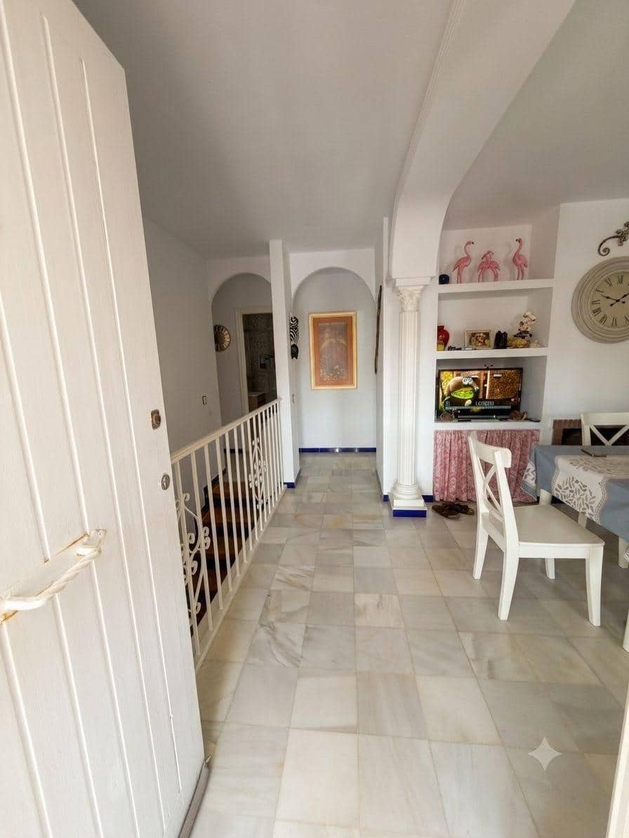 5 makuuhuone Huvila myytävänä paikassa Almonte mukana uima-altaan - 264 500 € (Ref: 9958120)