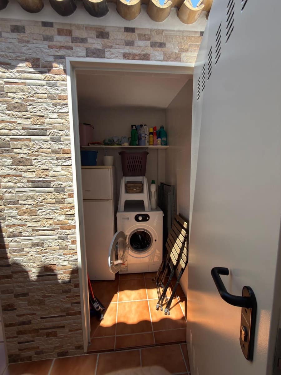 5 makuuhuone Huvila myytävänä paikassa Almonte mukana uima-altaan - 264 500 € (Ref: 9958120)