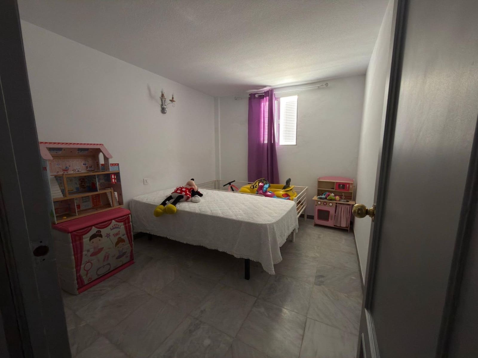 5 makuuhuone Huvila myytävänä paikassa Almonte mukana uima-altaan - 264 500 € (Ref: 9958120)
