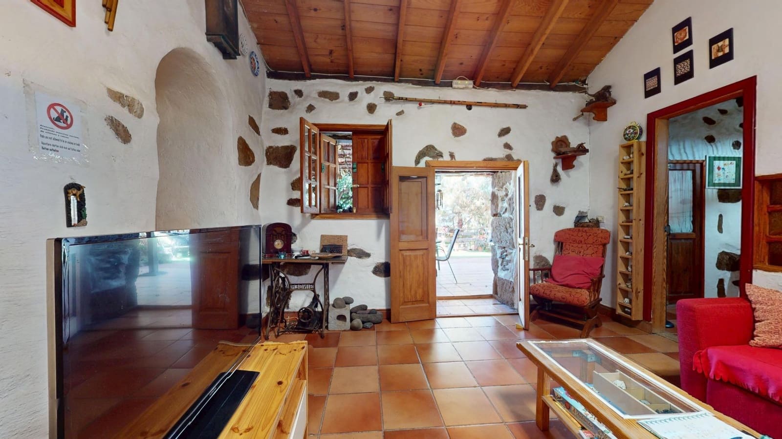 3 bedroom Villa for sale in Aguimes with garage - € 380,500 (Ref: 9963308)