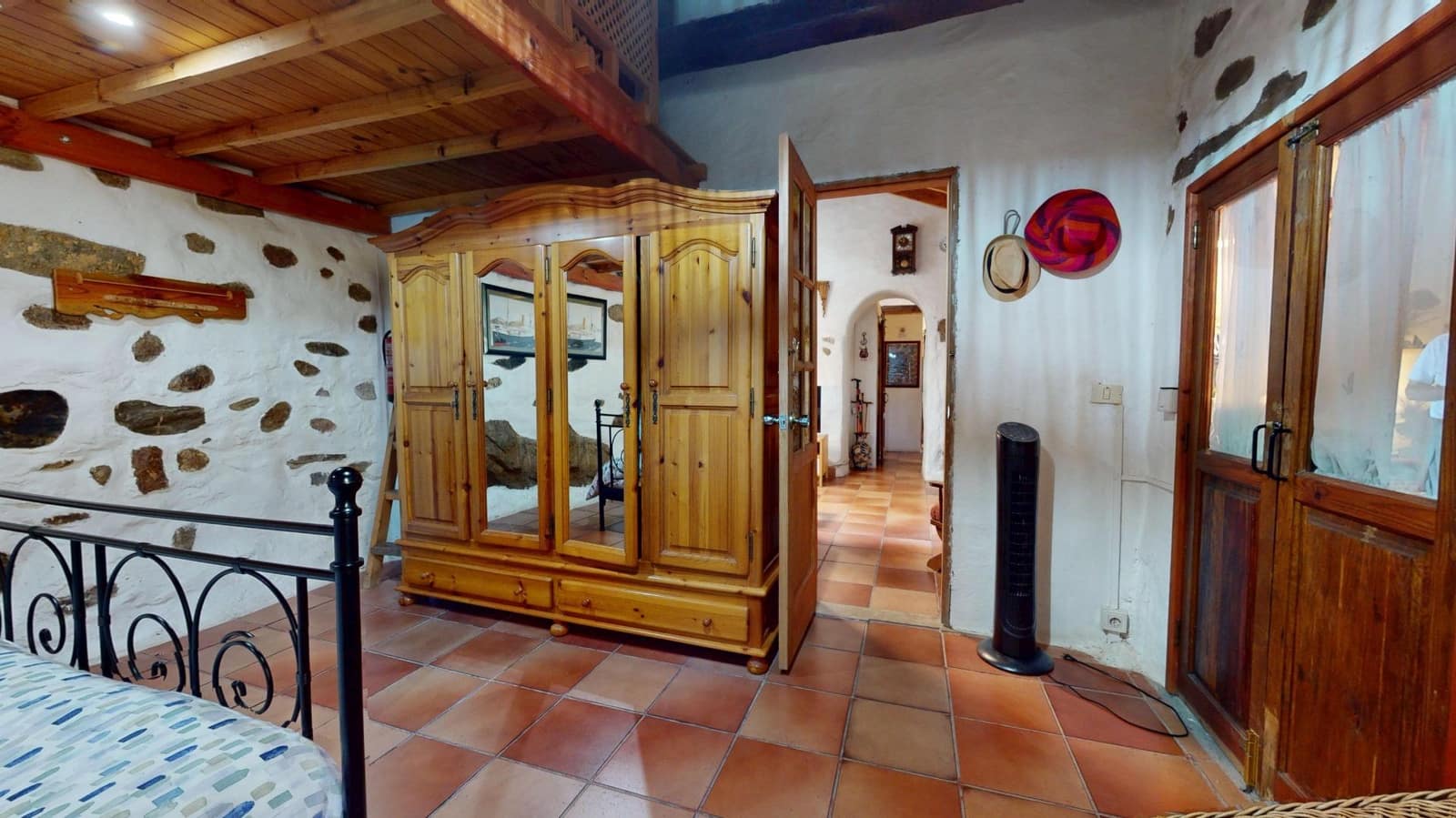 3 bedroom Villa for sale in Aguimes with garage - € 380,500 (Ref: 9963308)
