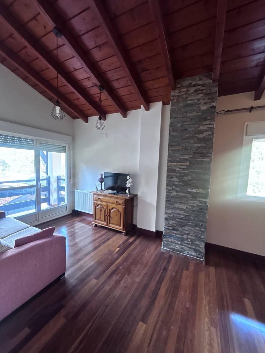 4 slaapkamer Rijtjeshuis te koop in Plentzia met zwembad garage - € 600.000 (Ref: 9963309)