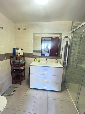 4 slaapkamer Rijtjeshuis te koop in Plentzia met zwembad garage - € 600.000 (Ref: 9963309)