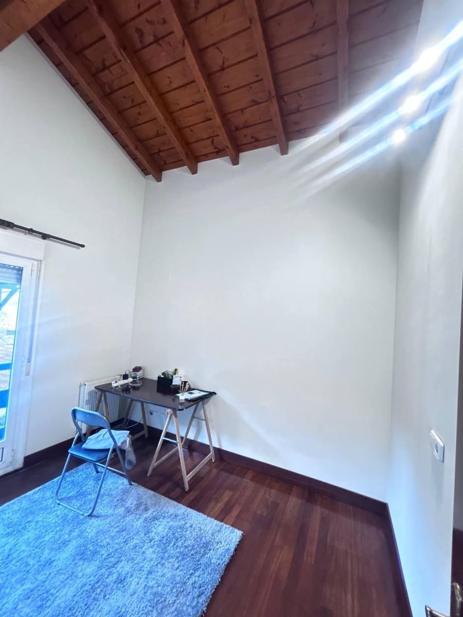 4 slaapkamer Rijtjeshuis te koop in Plentzia met zwembad garage - € 600.000 (Ref: 9963309)