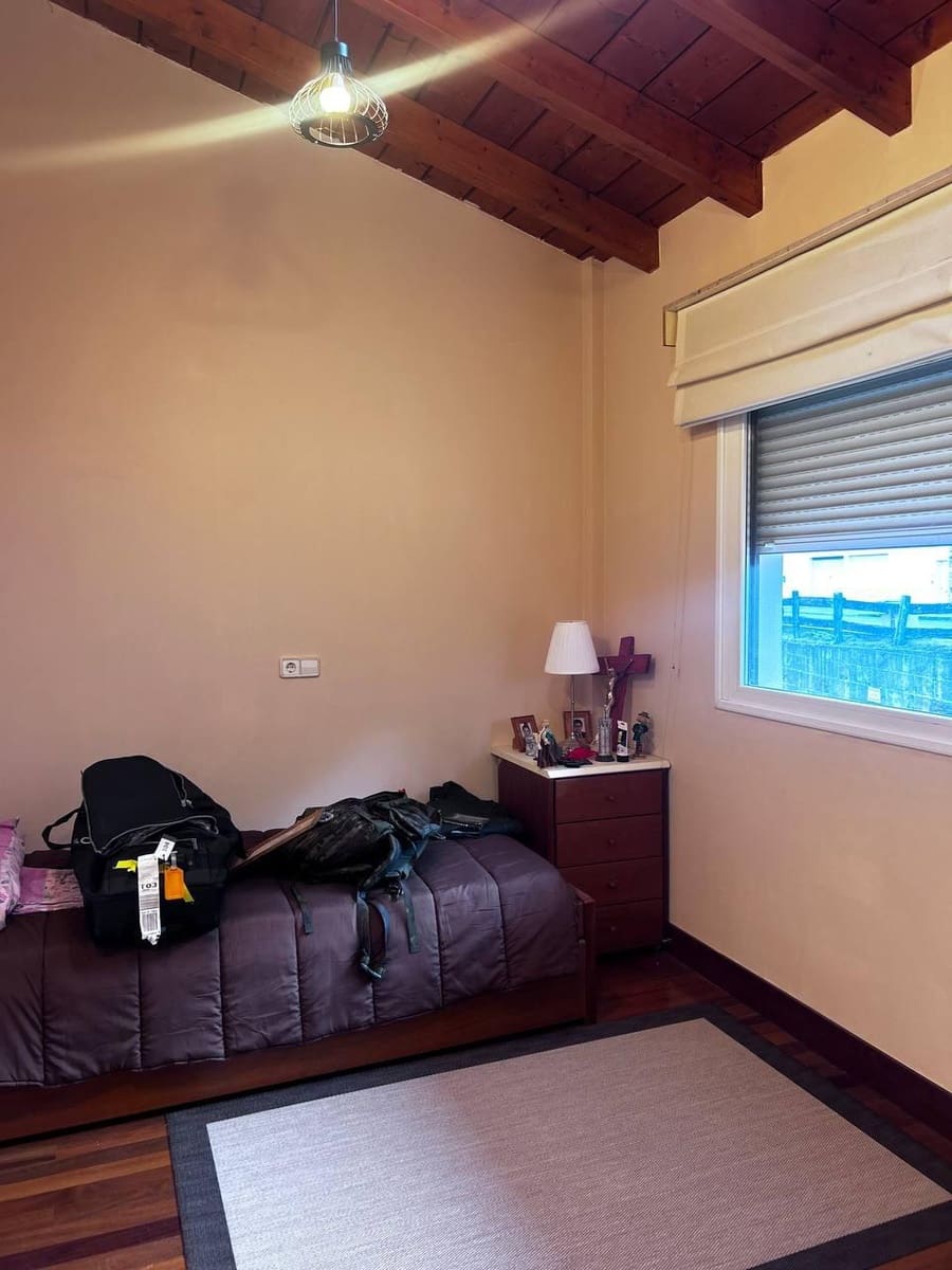 4 slaapkamer Rijtjeshuis te koop in Plentzia met zwembad garage - € 600.000 (Ref: 9963309)