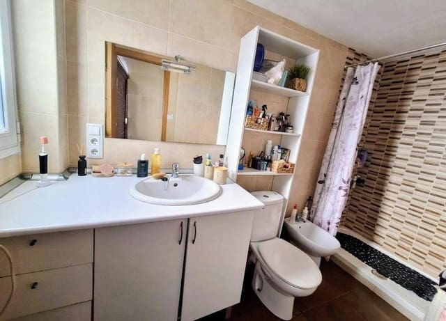 4 soveværelse Lejlighed til salg i Trinitat, Valencia by - € 280.000 (Ref: 9965454)