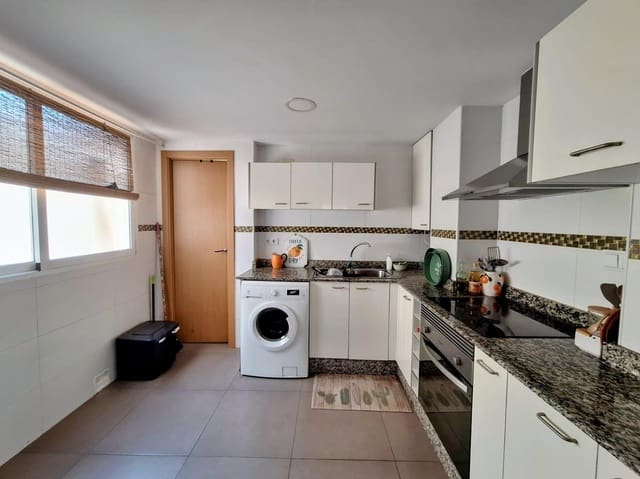 4 soveværelse Lejlighed til salg i Trinitat, Valencia by - € 280.000 (Ref: 9965454)