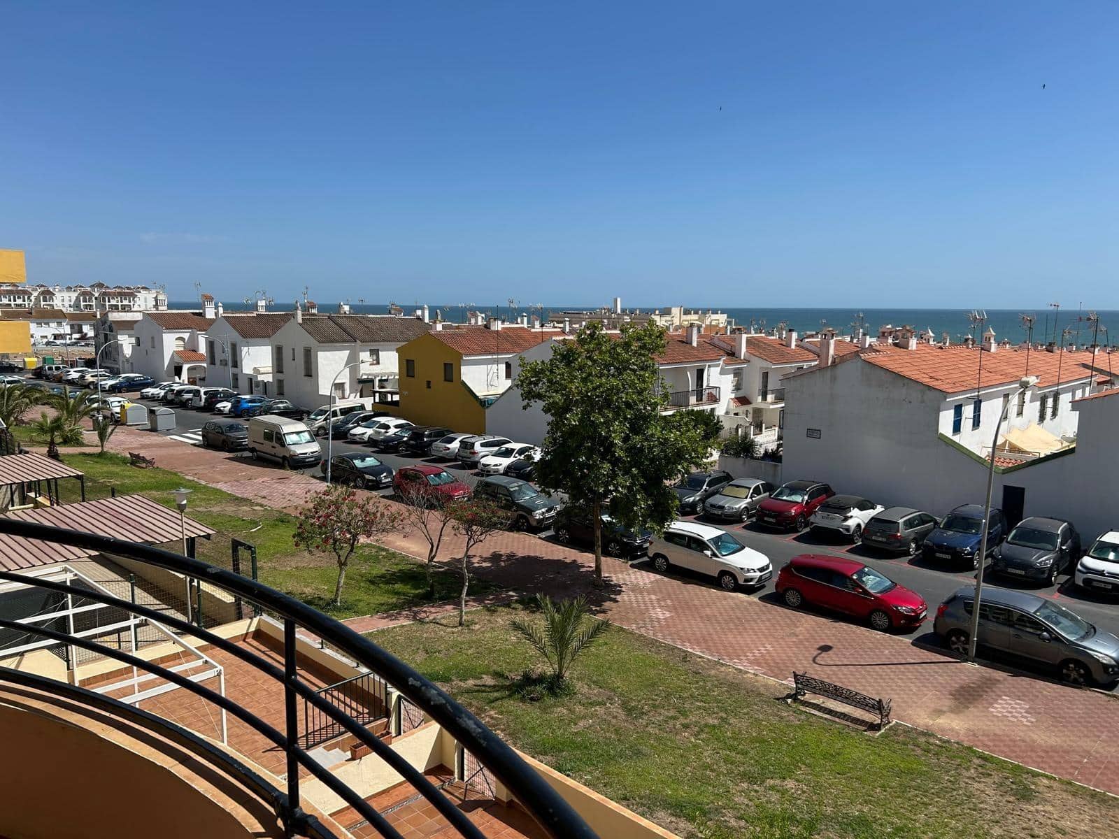 2 bedroom Flat for sale in Almonte with pool - € 269,000 (Ref: 9966778)