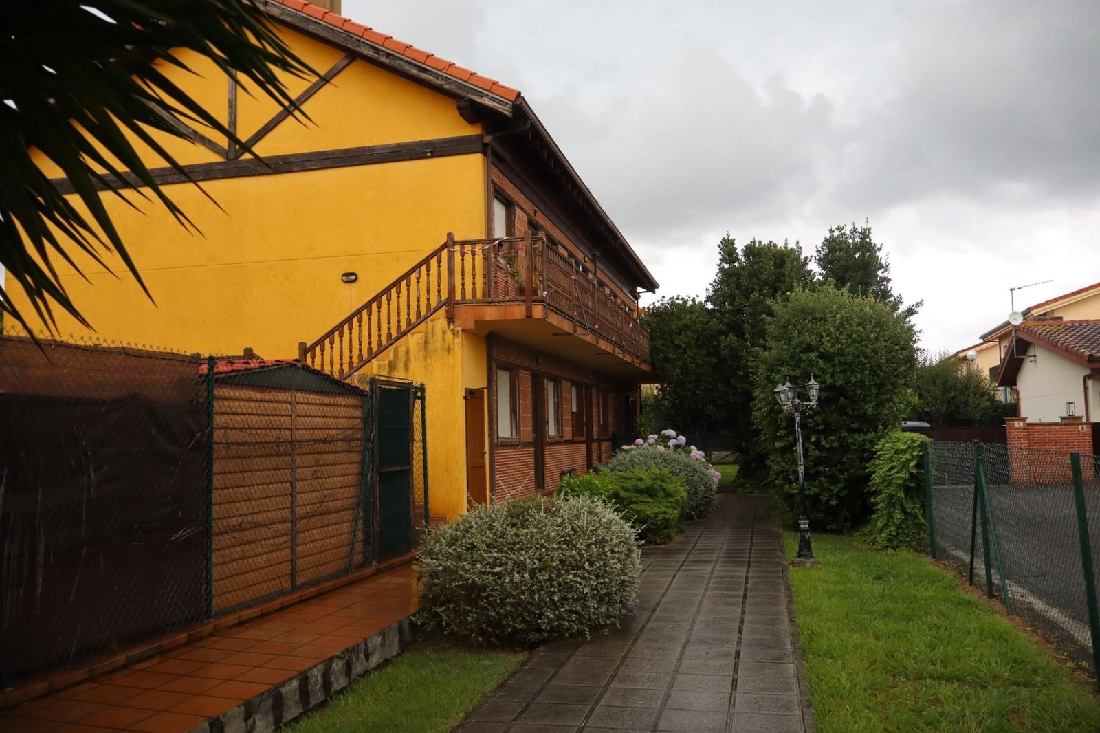 3 soverom Villa til salgs i Galizano med garasje - € 289 000 (Ref: 9970839)
