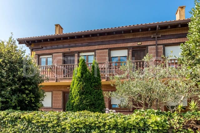 3 soverom Villa til salgs i Galizano, Ribamontán al Mar med garasje - € 289 000 (Ref: 9970839)