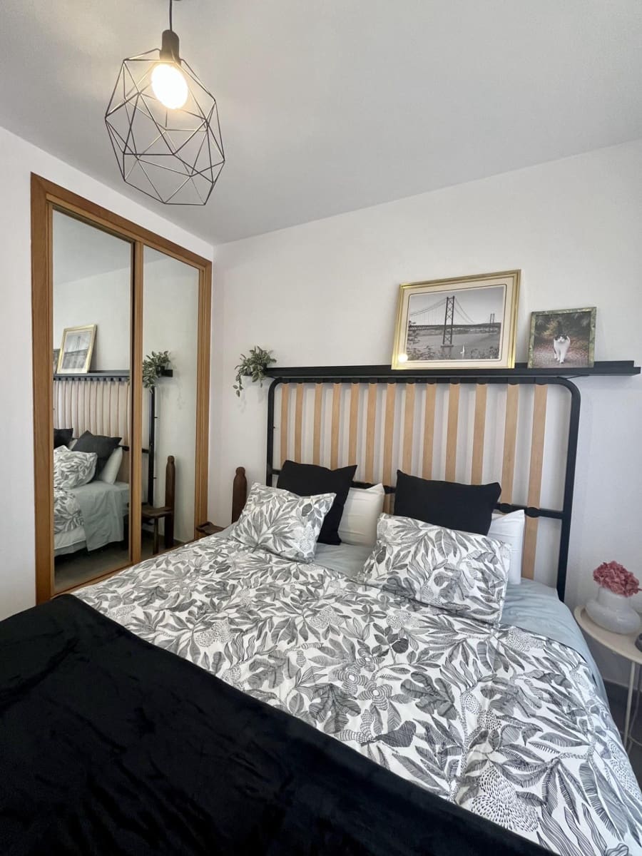 2 soverom Leilighet til leie i Las Palmas de Gran Canaria med garasje - € 1 600 (Ref: 9970840)