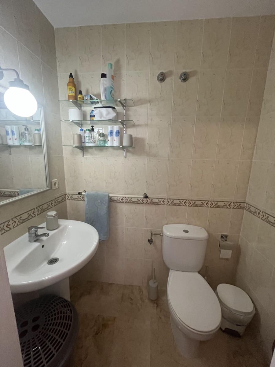 2 soverom Leilighet til leie i Las Palmas de Gran Canaria med garasje - € 1 600 (Ref: 9970840)