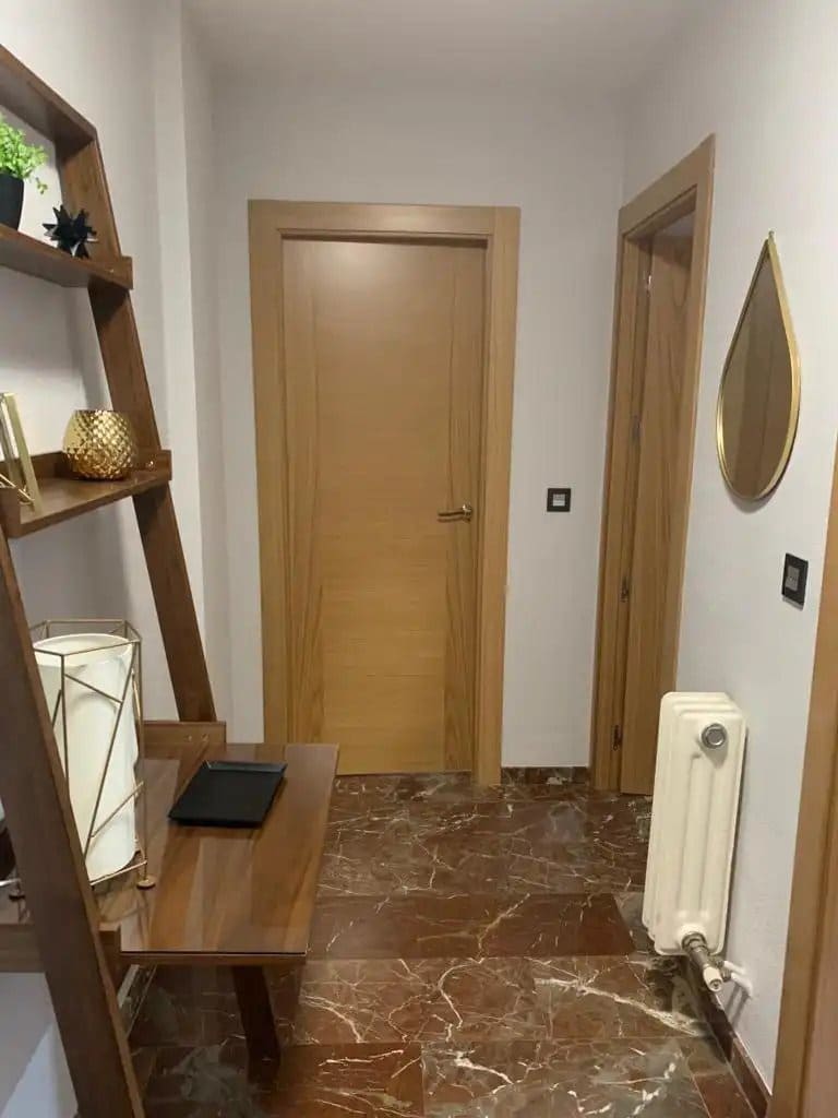 3 bedroom Flat for sale in Jaen city with pool garage - € 280,000 (Ref: 9973494)