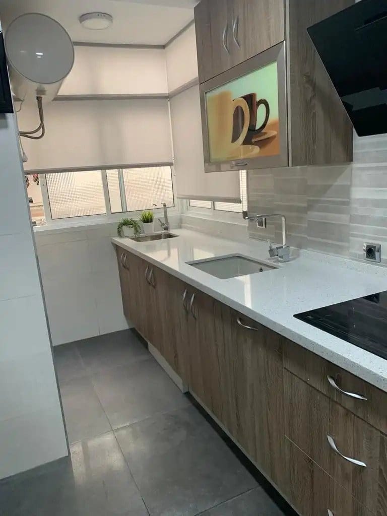 3 bedroom Flat for sale in Jaen city with pool garage - € 280,000 (Ref: 9973494)