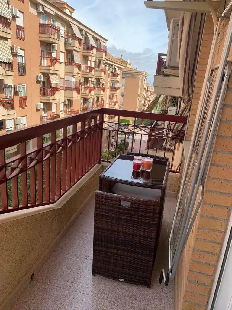 3 bedroom Flat for sale in Jaen city with pool garage - € 280,000 (Ref: 9973494)