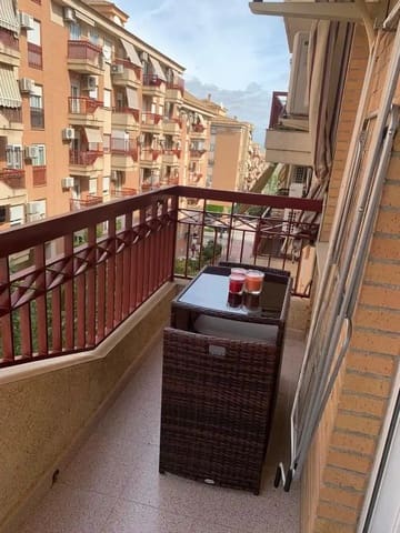 3 soverom Leilighet til salgs i Jaén by med svømmebasseng garasje - € 280 000 (Ref: 9973494)
