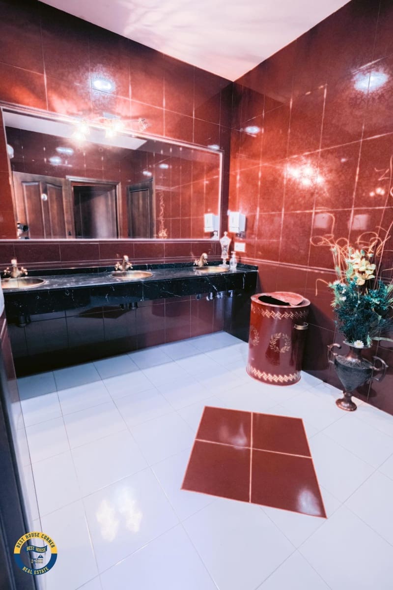 5 slaapkamer Villa te koop in Hornachos met garage - € 590.000 (Ref: 9977466)