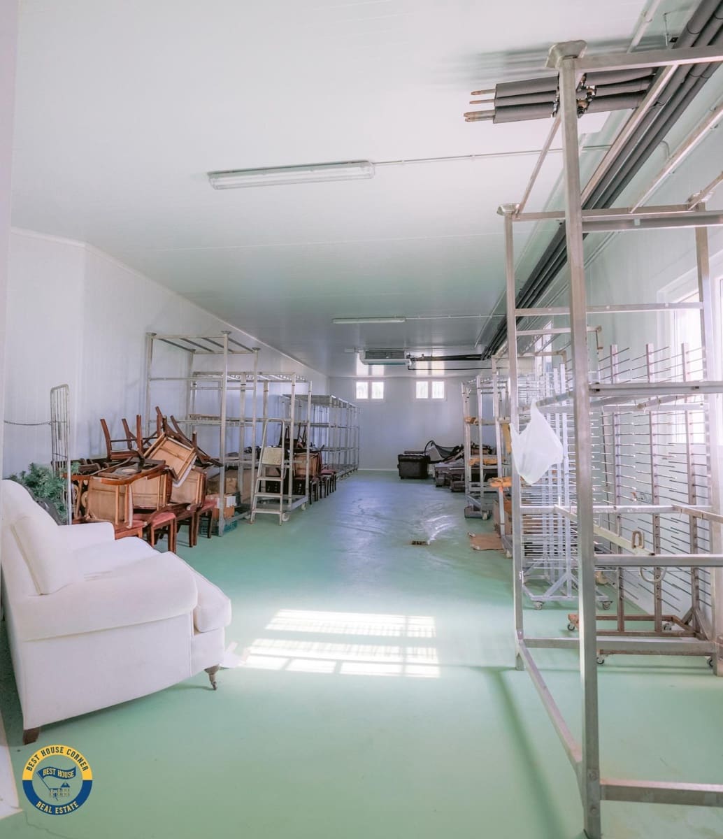 5 slaapkamer Villa te koop in Hornachos met garage - € 590.000 (Ref: 9977466)