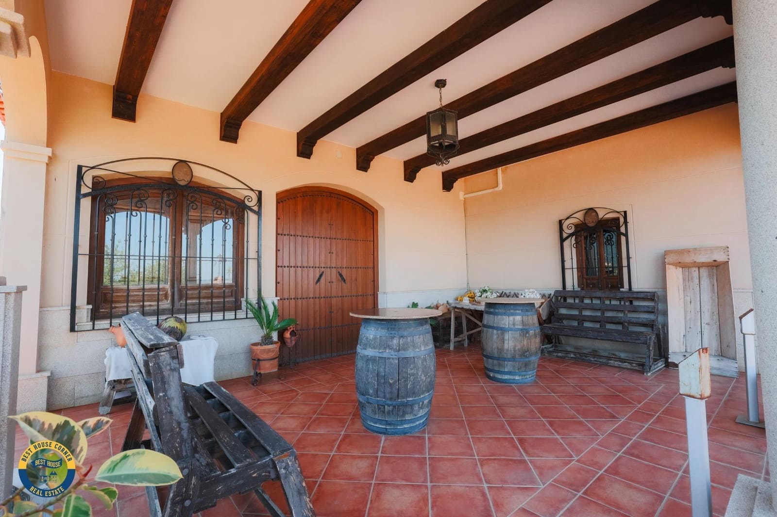 5 slaapkamer Villa te koop in Hornachos met garage - € 590.000 (Ref: 9977466)