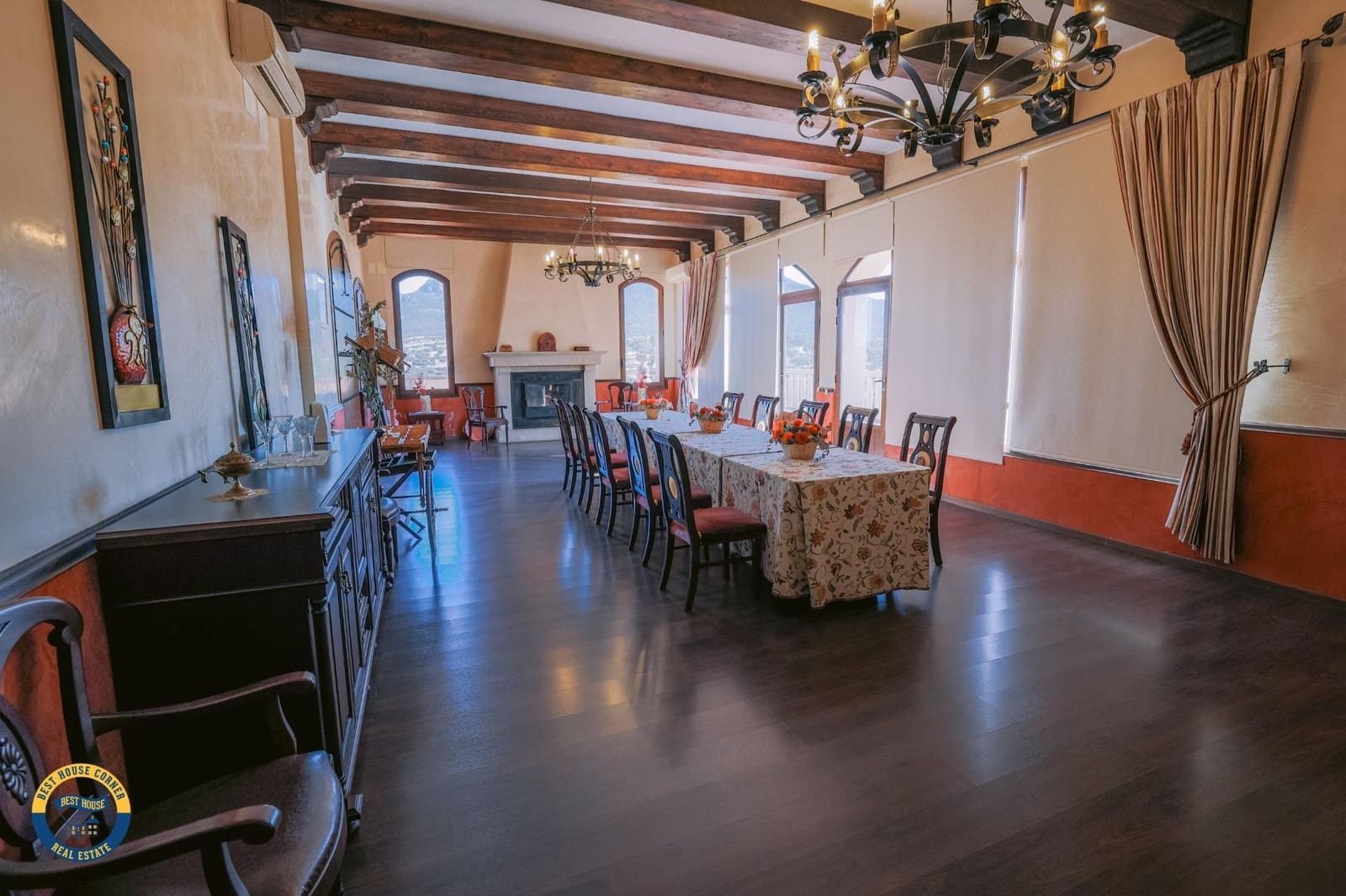 5 slaapkamer Villa te koop in Hornachos met garage - € 590.000 (Ref: 9977466)
