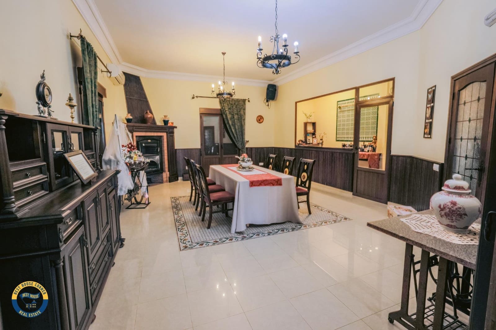 5 slaapkamer Villa te koop in Hornachos met garage - € 590.000 (Ref: 9977466)