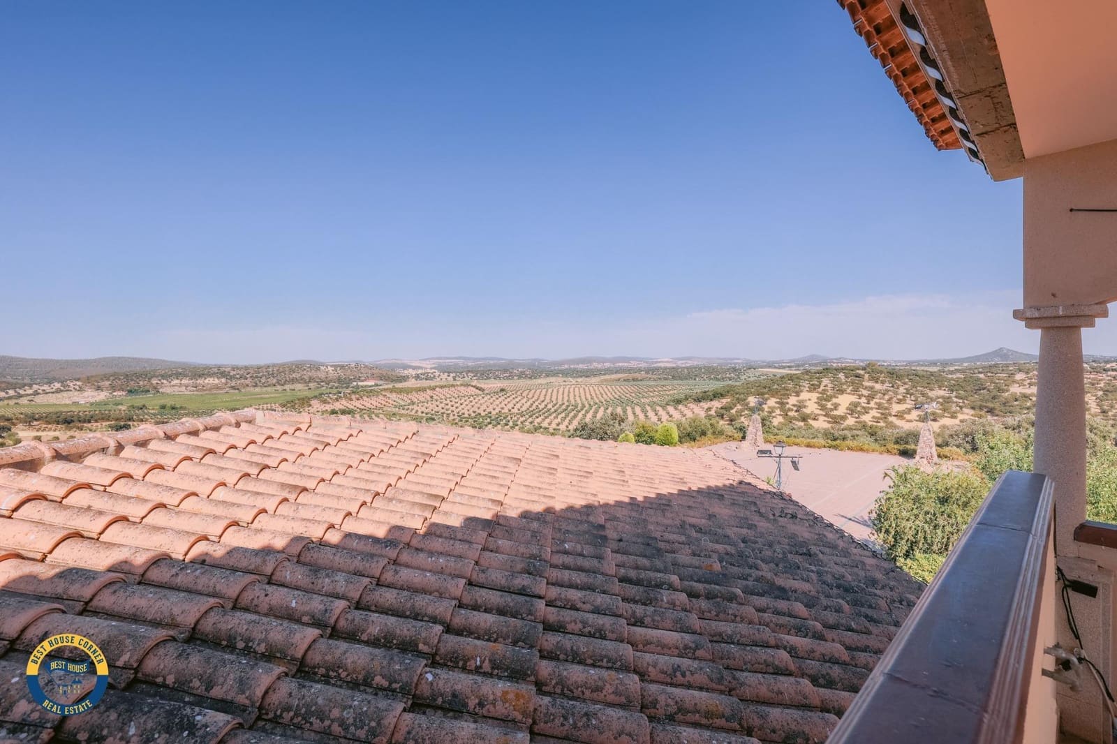 5 slaapkamer Villa te koop in Hornachos met garage - € 590.000 (Ref: 9977466)