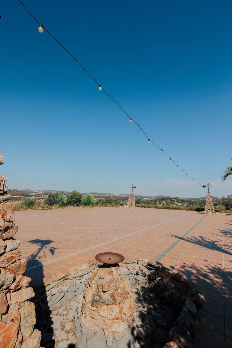 5 bedroom Villa for sale in Hornachos with garage - € 590,000 (Ref: 9977466)