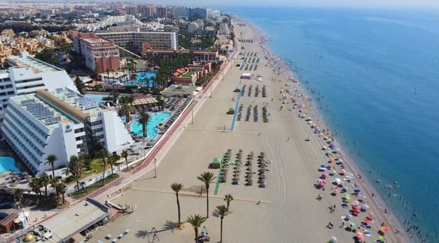 Villa til salg i Aguadulce (Almeria), Roquetas de Mar - € 370.000 (Ref: 9977467)